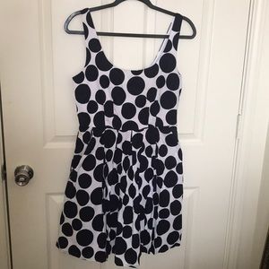 Sleeveless dress